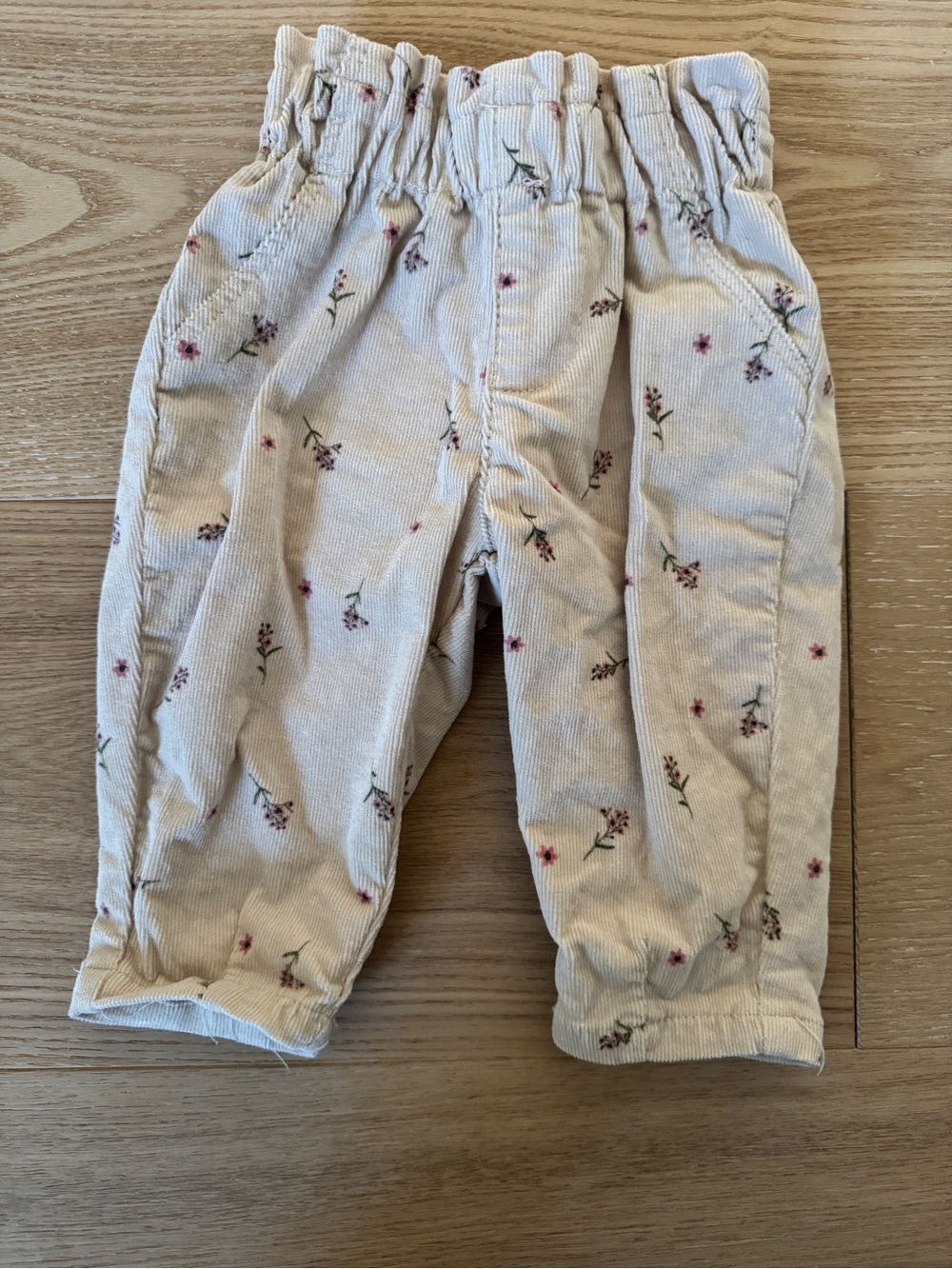 🔥3 FOR $15 OFFER🔥 Beige Floral Corduroy Pull-On Pants 3 months